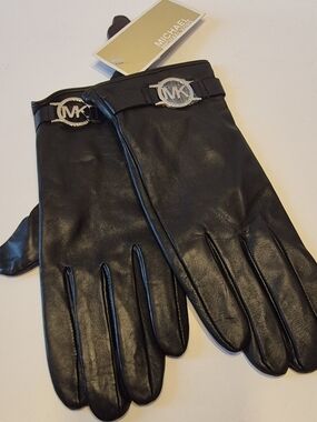 Michael Kors Women's Black Leather Logo-Accent Gloves